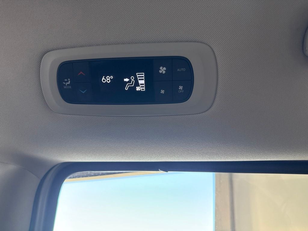 2024 Chrysler Pacifica Touring L w/ Adaptive Cruise