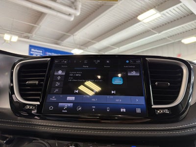 2026 Chrysler Pacifica Limited S Appearance Pkg