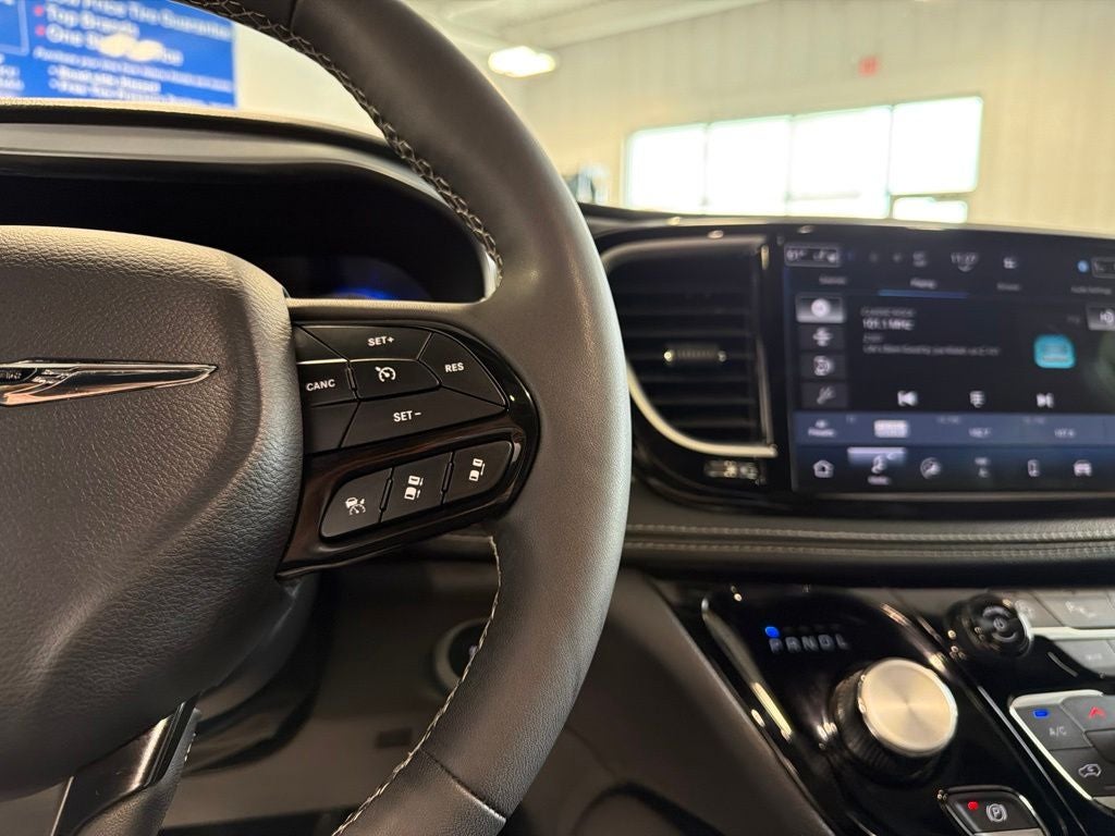 2026 Chrysler Pacifica Limited S Appearance Pkg