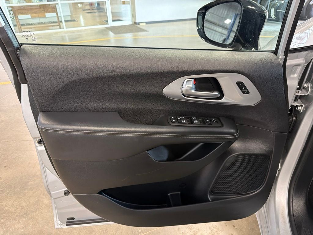 2026 Chrysler Pacifica Limited S Appearance Pkg