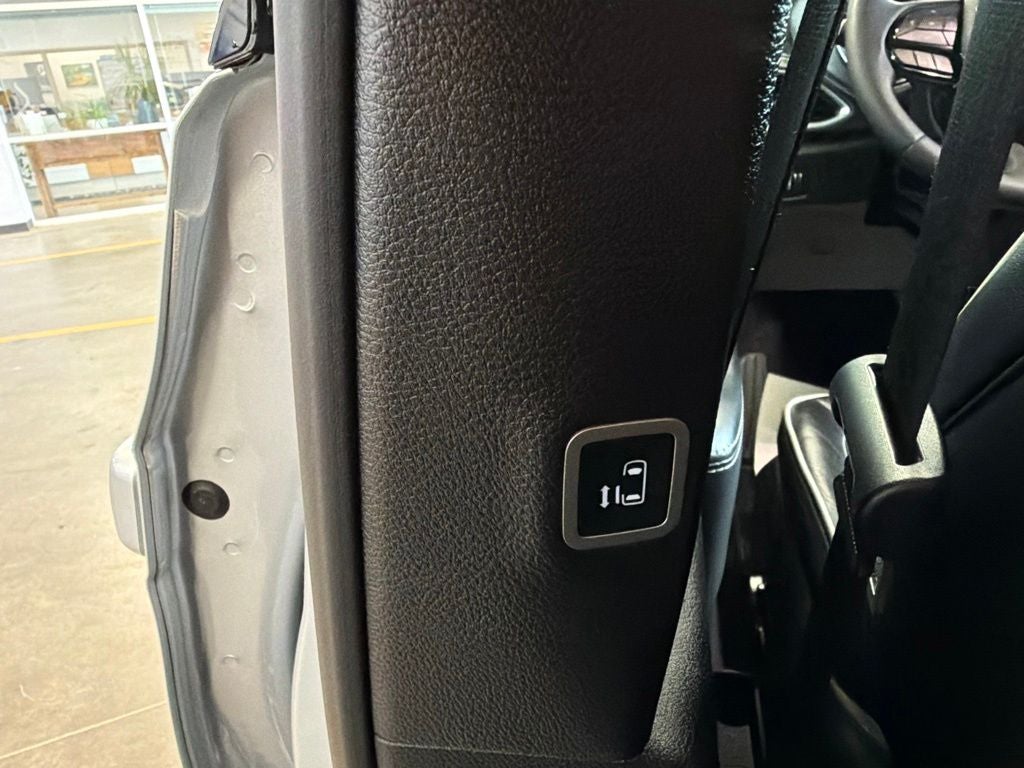 2026 Chrysler Pacifica Limited S Appearance Pkg