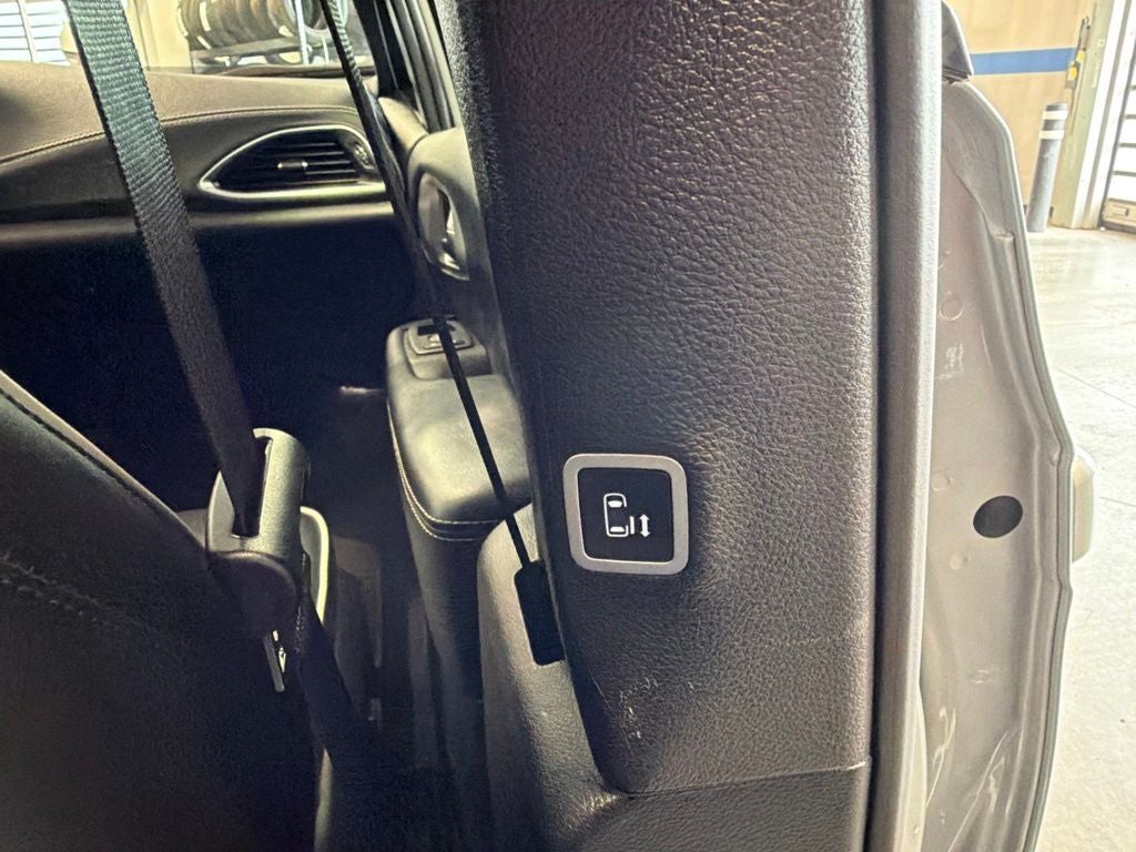 2026 Chrysler Pacifica Limited S Appearance Pkg