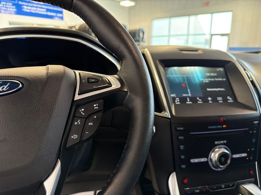 2017 Ford Edge Sport w/ Technology Pkg