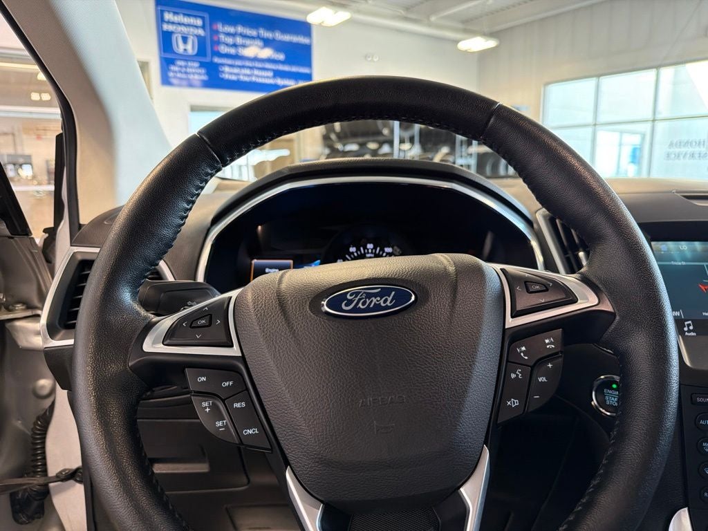 2017 Ford Edge Sport w/ Technology Pkg