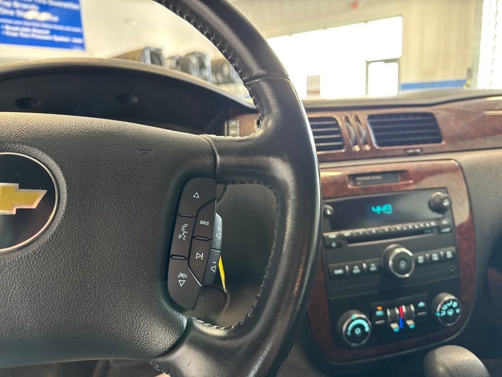 2011 Chevrolet Impala LT 2FL