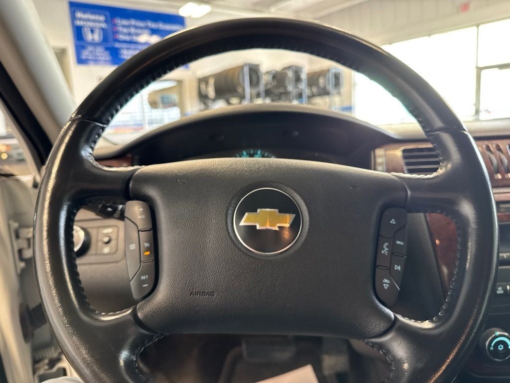 2011 Chevrolet Impala LT 2FL