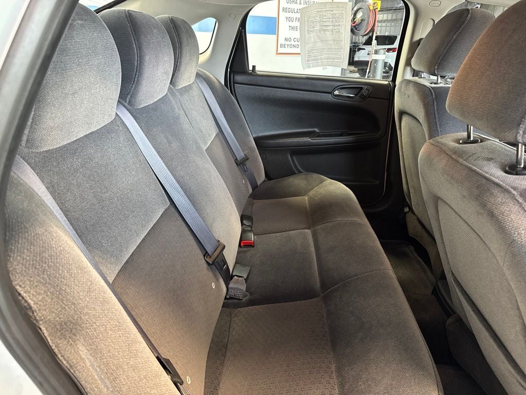2011 Chevrolet Impala LT 2FL