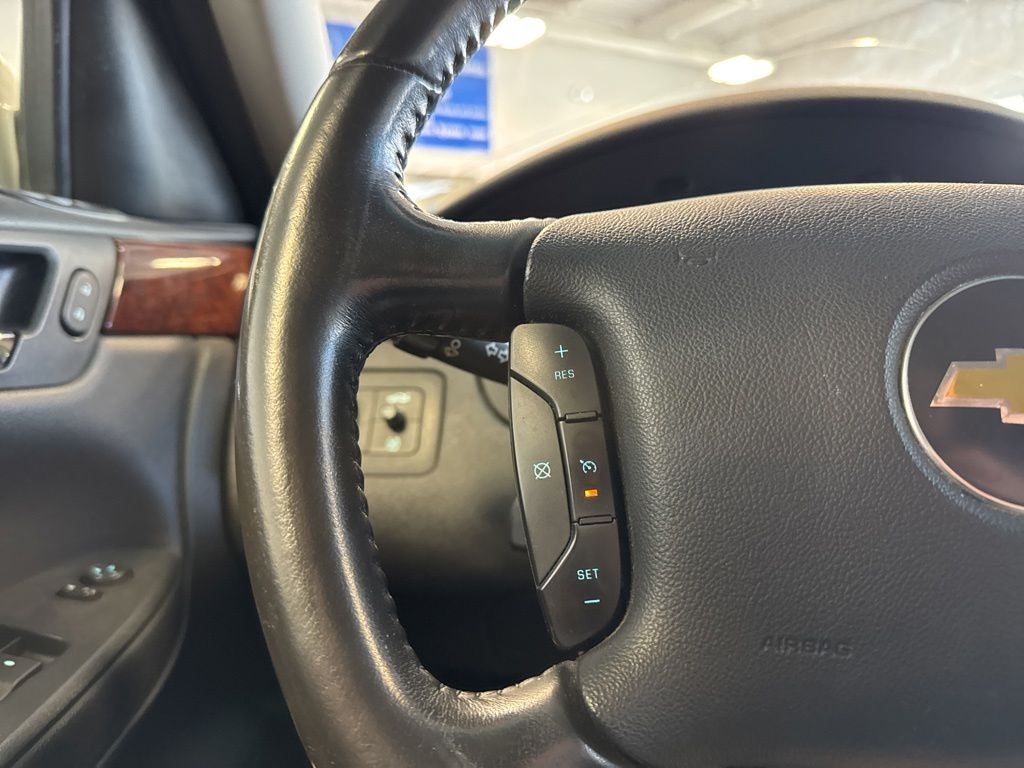 2011 Chevrolet Impala LT 2FL