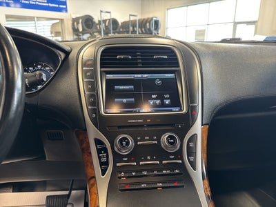 2016 Lincoln MKX Select w/ Nav, Revel Audio & Pano Roof