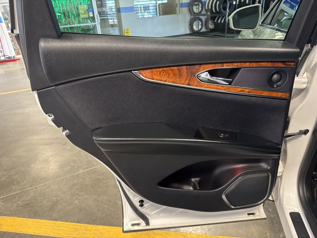 2016 Lincoln MKX Select w/ Nav, Revel Audio & Pano Roof