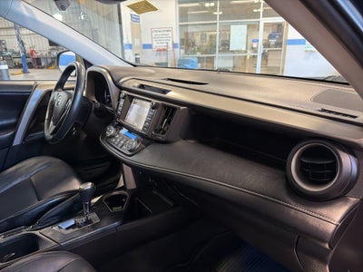 2017 Toyota RAV4 Platinum AWD w/ Nav