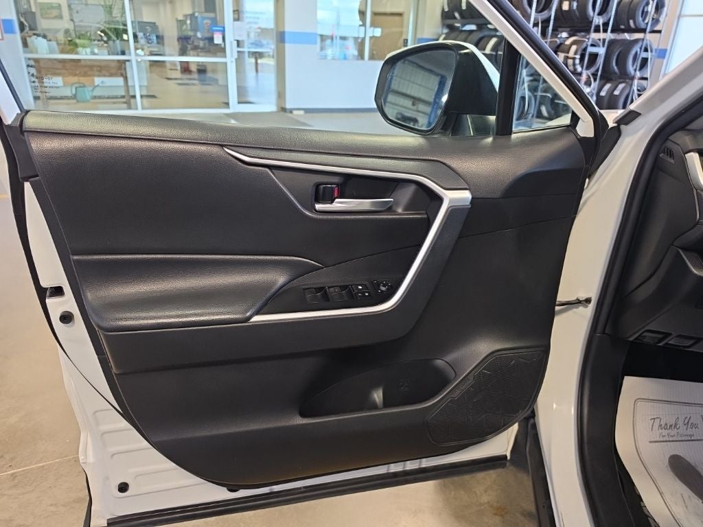 2021 Toyota RAV4 XLE AWD
