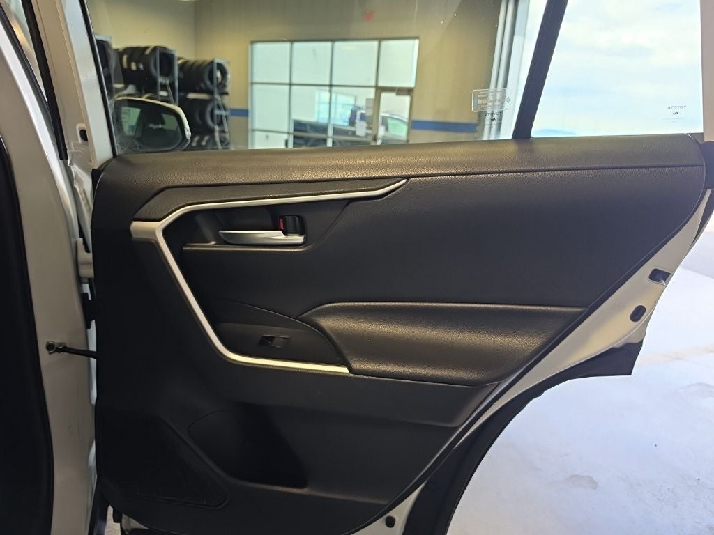 2021 Toyota RAV4 XLE AWD