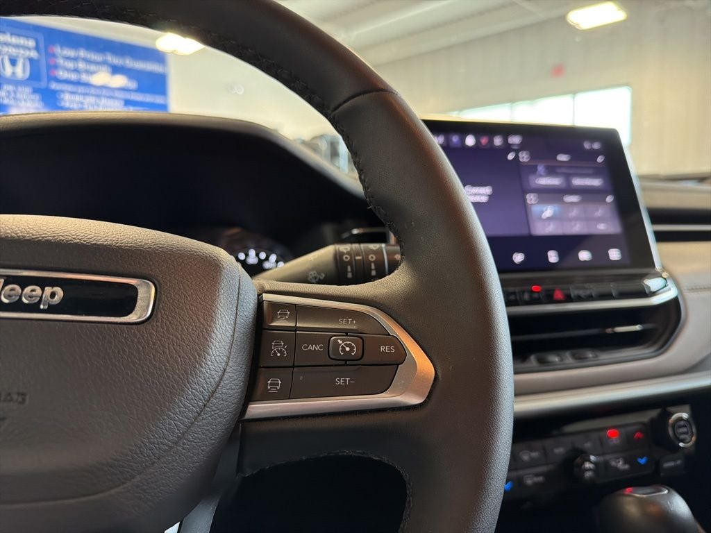 2025 Jeep Compass Limited 4x4 w/ Adaptive Cruise