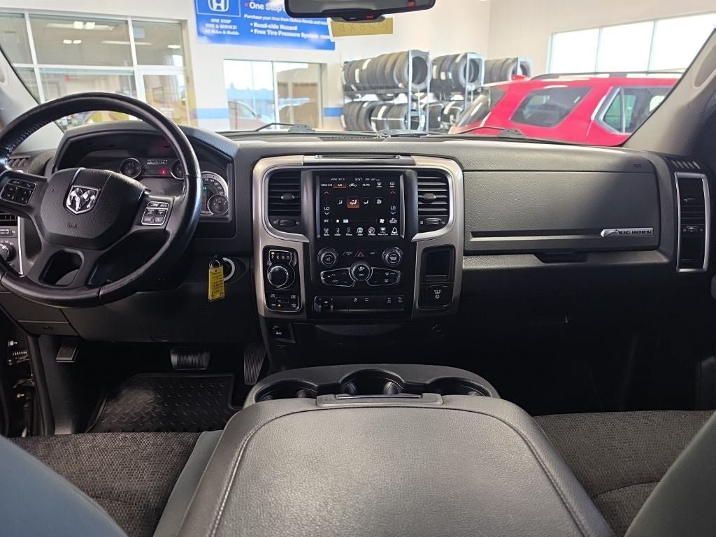 2017 RAM 1500 Big Horn 26S 5.7 HEMI