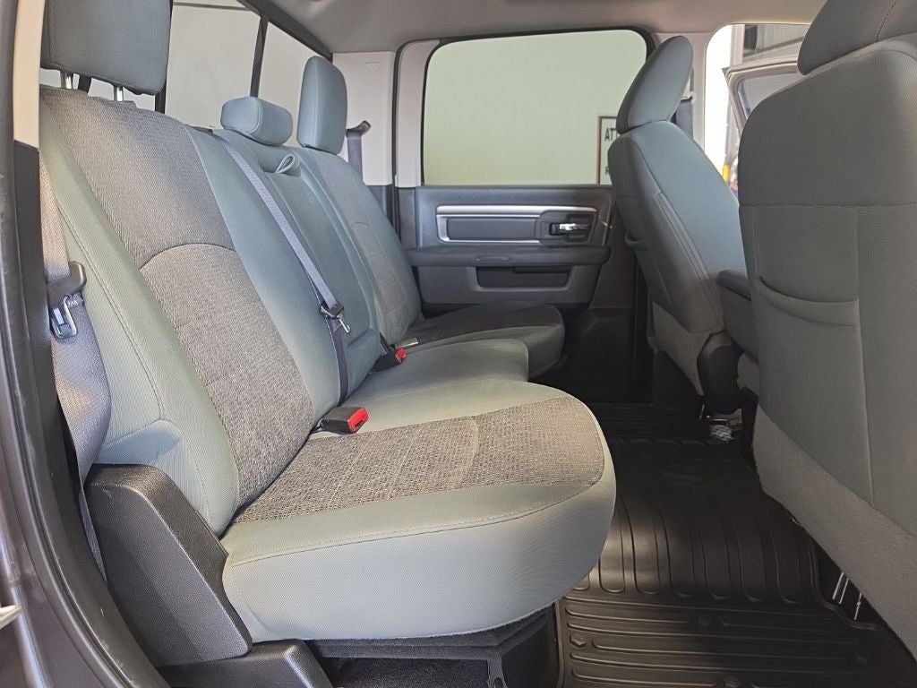 2017 RAM 1500 Big Horn 26S 5.7 HEMI