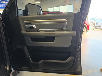 2017 RAM 1500 Big Horn 26S 5.7 HEMI