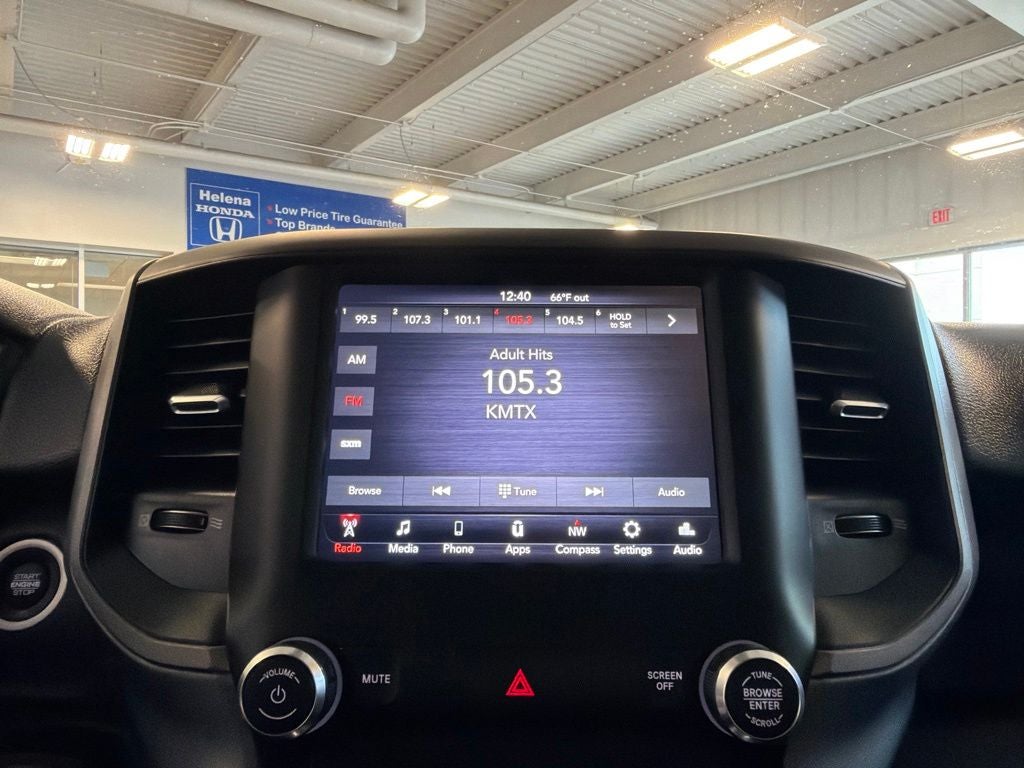 2020 RAM 2500 Tradesman 6.4 GAS Level 2 Equip Grp