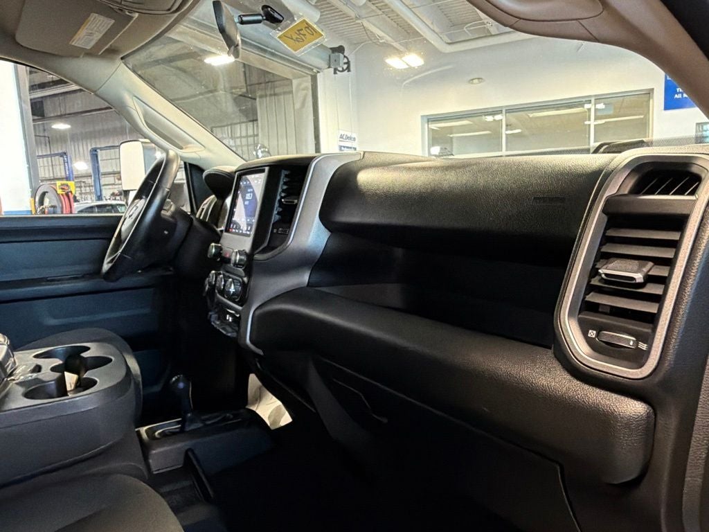 2020 RAM 2500 Tradesman 6.4 GAS Level 2 Equip Grp