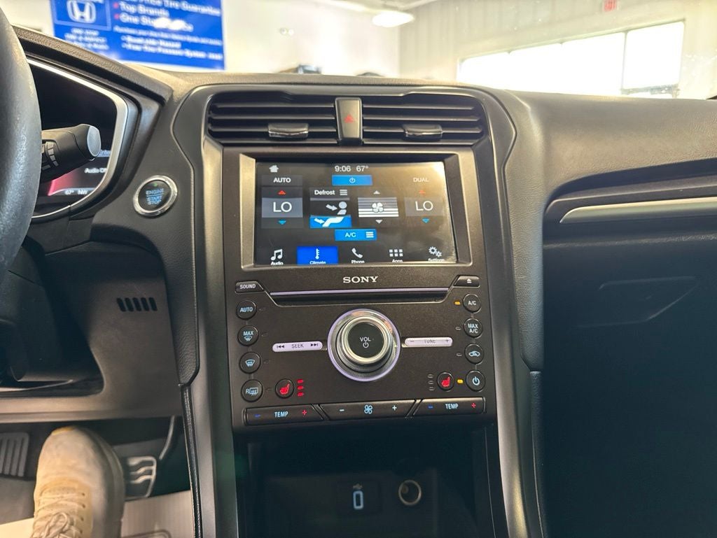 2018 Ford Fusion Titanium AWD w/ Moonroof
