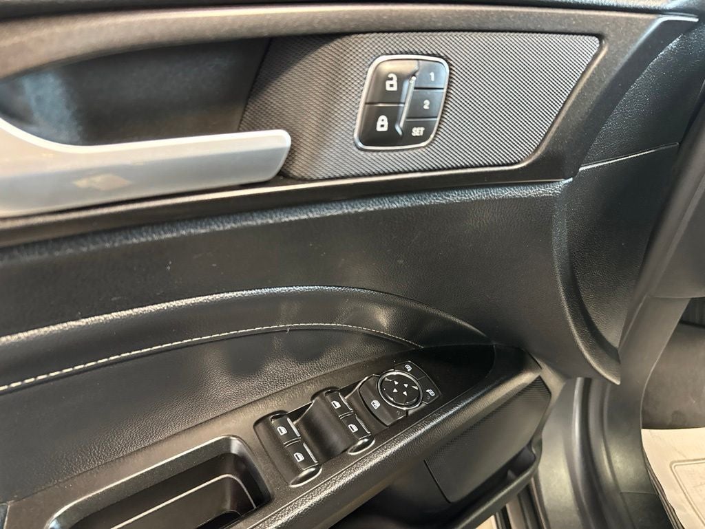 2018 Ford Fusion Titanium AWD w/ Moonroof