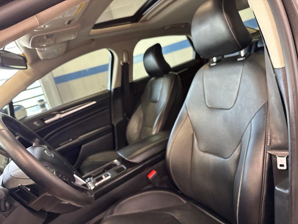 2018 Ford Fusion Titanium AWD w/ Moonroof