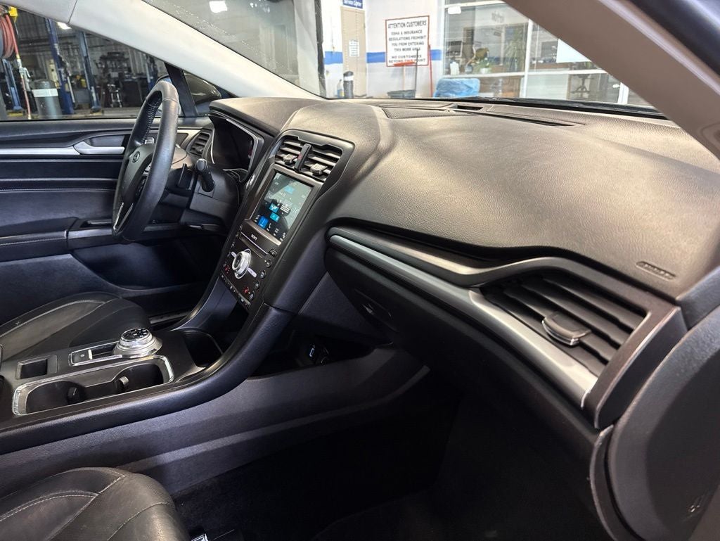 2018 Ford Fusion Titanium AWD w/ Moonroof