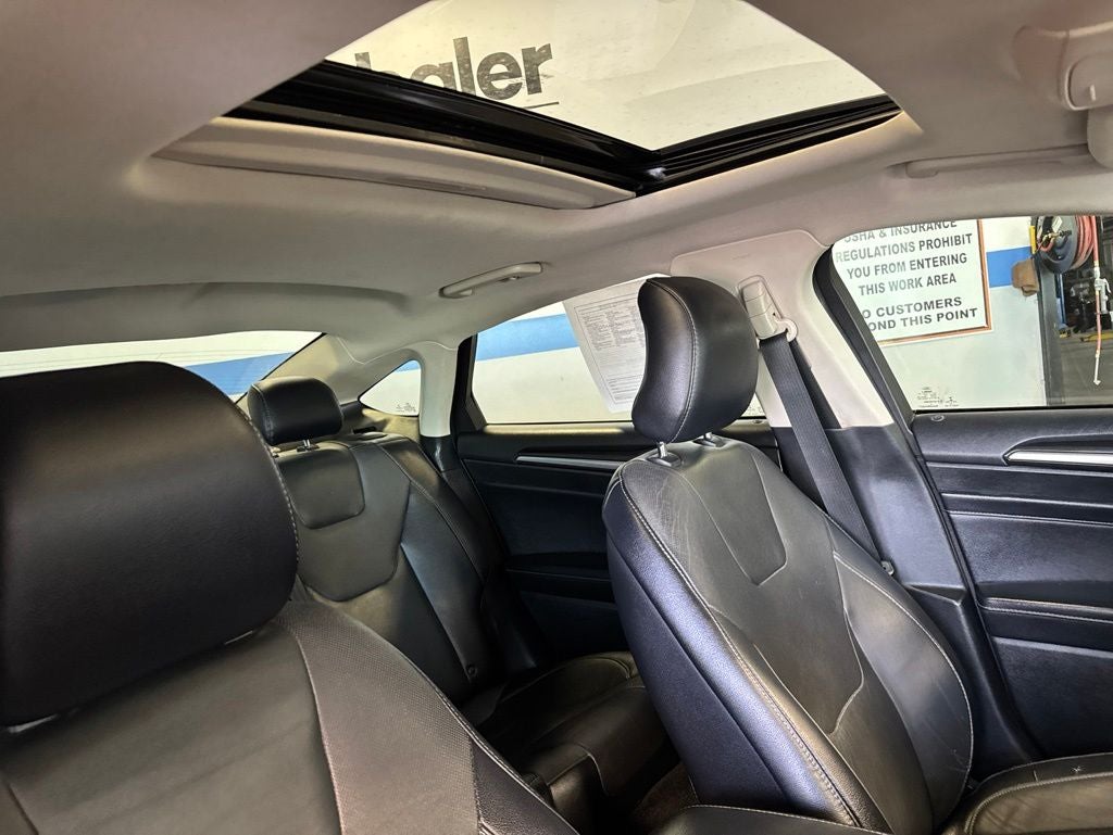 2018 Ford Fusion Titanium AWD w/ Moonroof