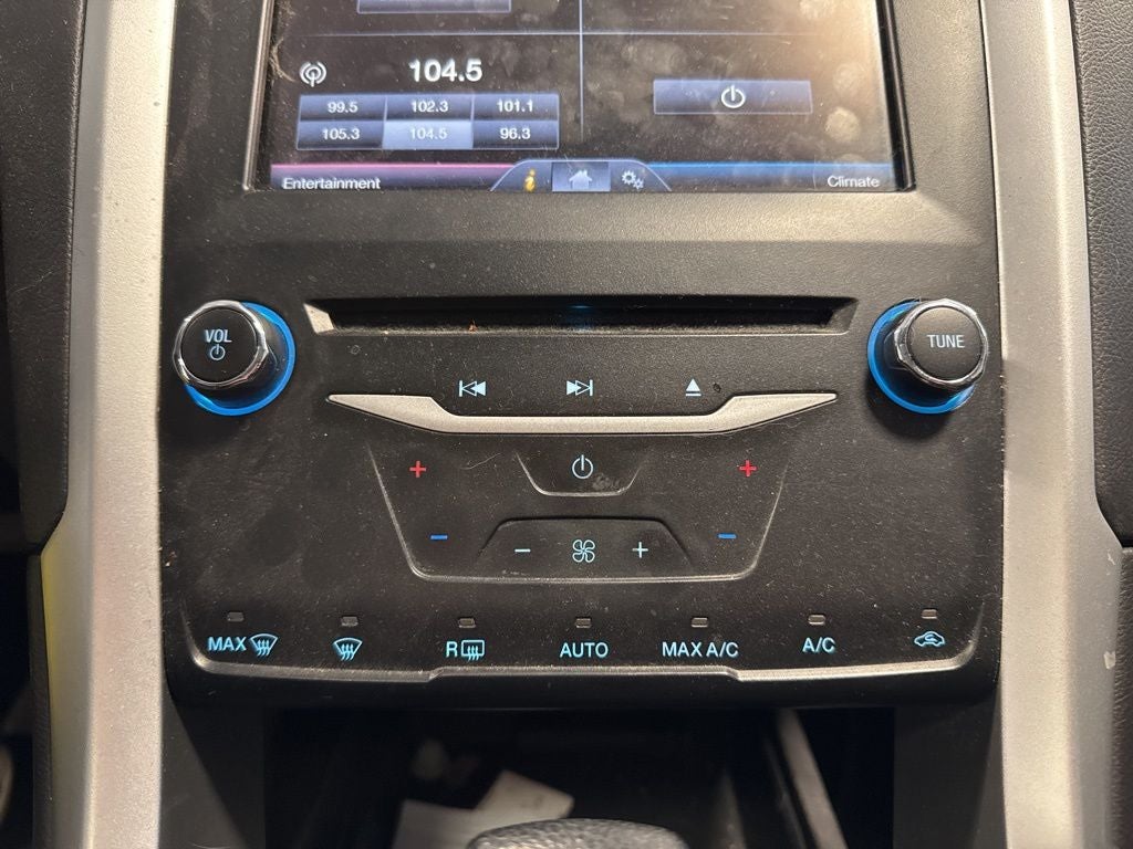 2014 Ford Fusion SE w/ Moonroof & Nav