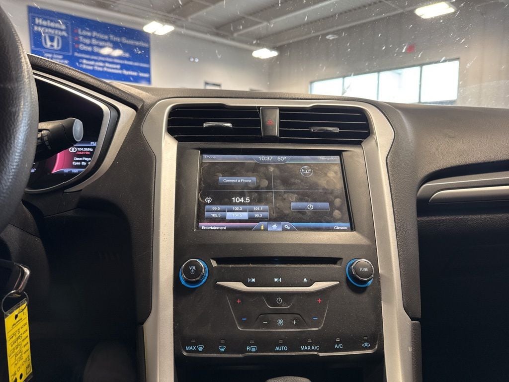 2014 Ford Fusion SE w/ Moonroof & Nav