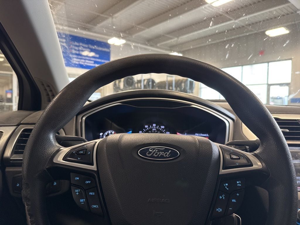 2014 Ford Fusion SE w/ Moonroof & Nav