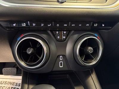 2025 Chevrolet Blazer LT 2LT w/ Convenience & Driver Confidence