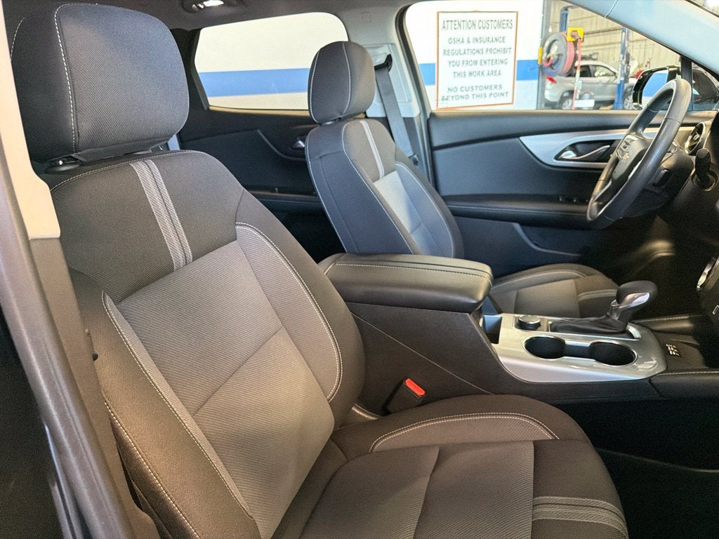 2025 Chevrolet Blazer LT 2LT w/ Convenience & Driver Confidence