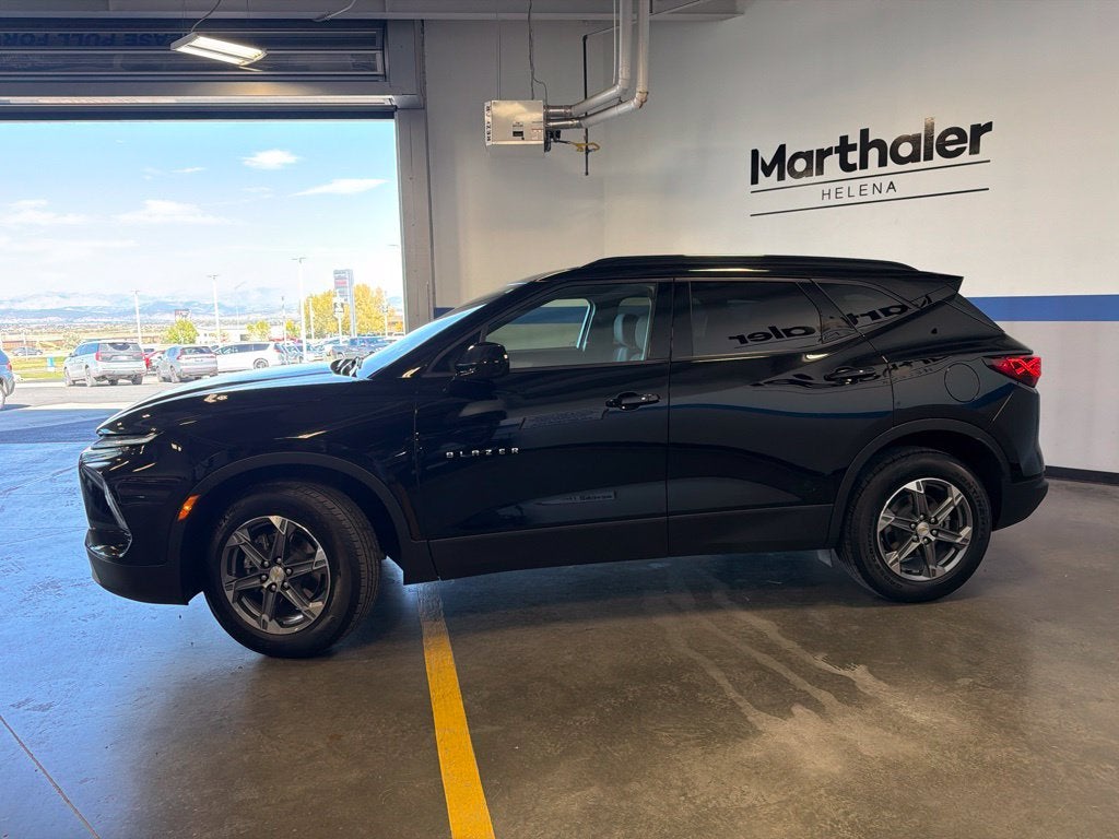 2025 Chevrolet Blazer LT 2LT w/ Convenience & Driver Confidence