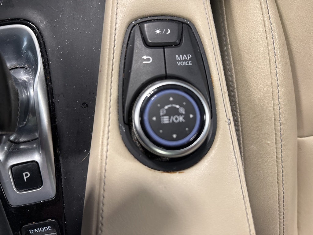 2019 INFINITI QX50 LUXE w/ Nav Pkg