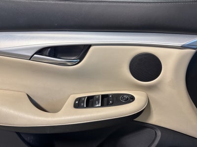 2019 INFINITI QX50 LUXE w/ Nav Pkg