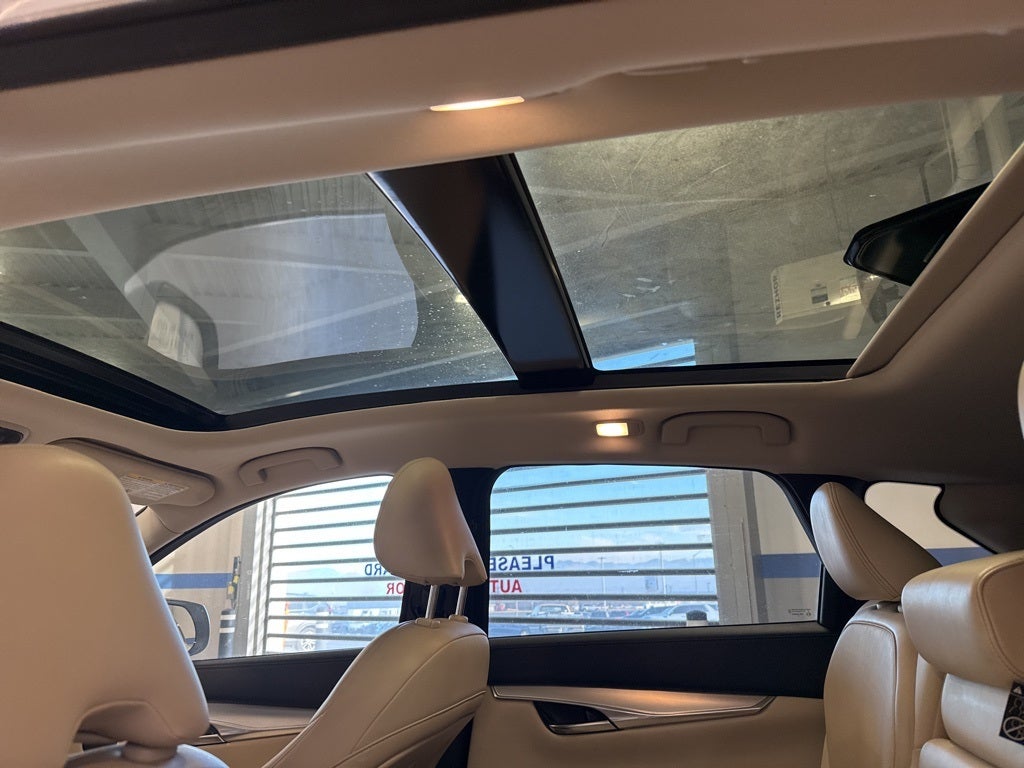 2019 INFINITI QX50 LUXE w/ Nav Pkg