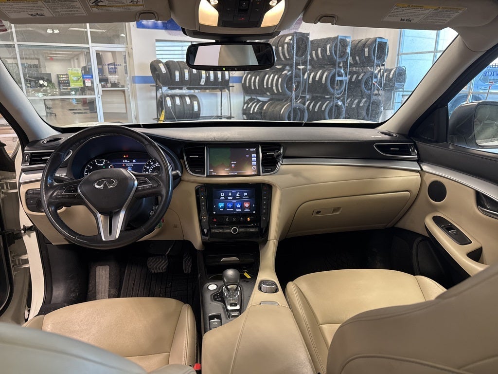 2019 INFINITI QX50 LUXE w/ Nav Pkg