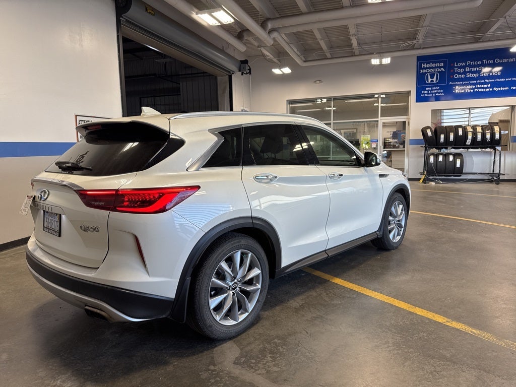 2019 INFINITI QX50 LUXE w/ Nav Pkg