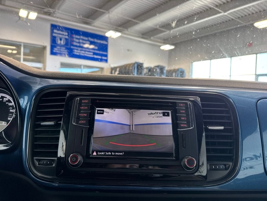 2017 Volkswagen Beetle 1.8T S w/ Nav