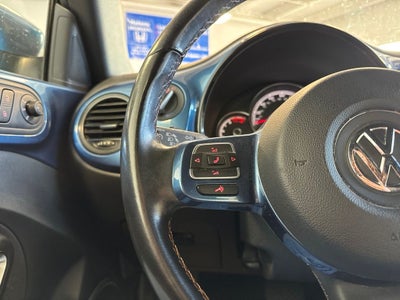 2017 Volkswagen Beetle 1.8T S w/ Nav