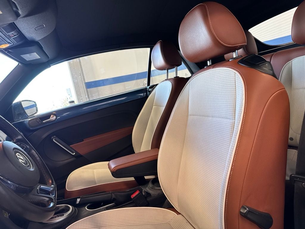 2017 Volkswagen Beetle 1.8T S w/ Nav