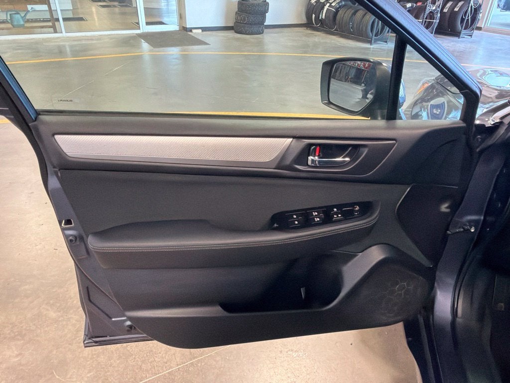 2017 Subaru Outback 2.5i Premium Premium
