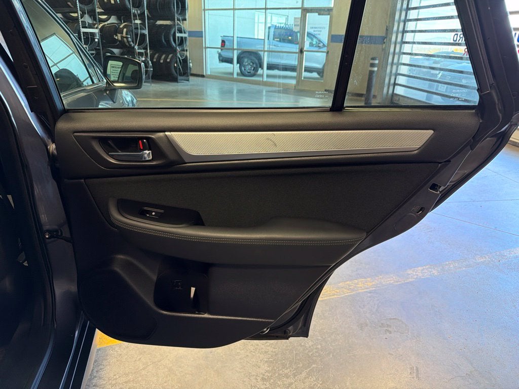 2017 Subaru Outback 2.5i Premium Premium