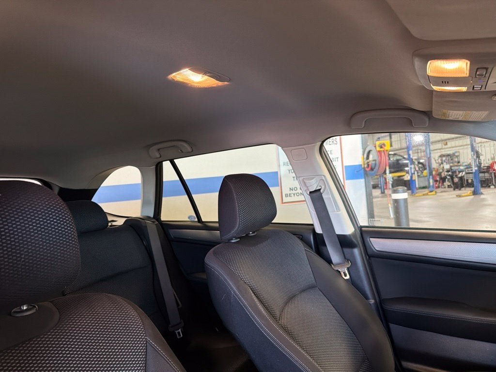 2017 Subaru Outback 2.5i Premium Premium