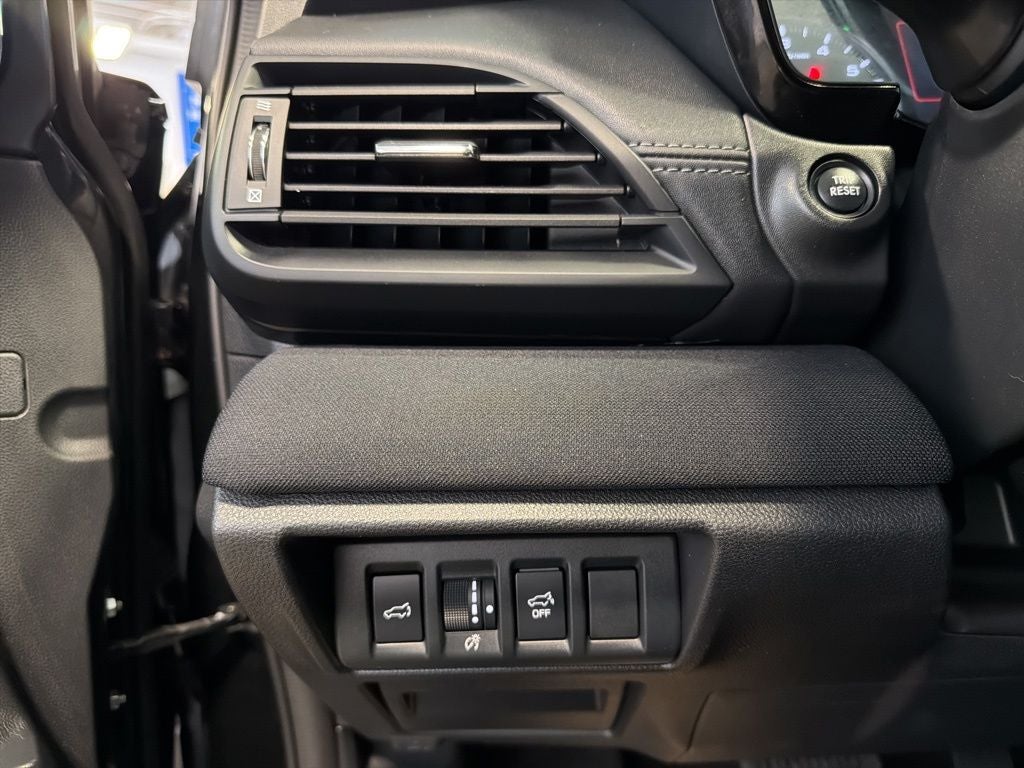 2025 Subaru Outback Premium w/ Nav, Pano Roof & Adaptive Cruise
