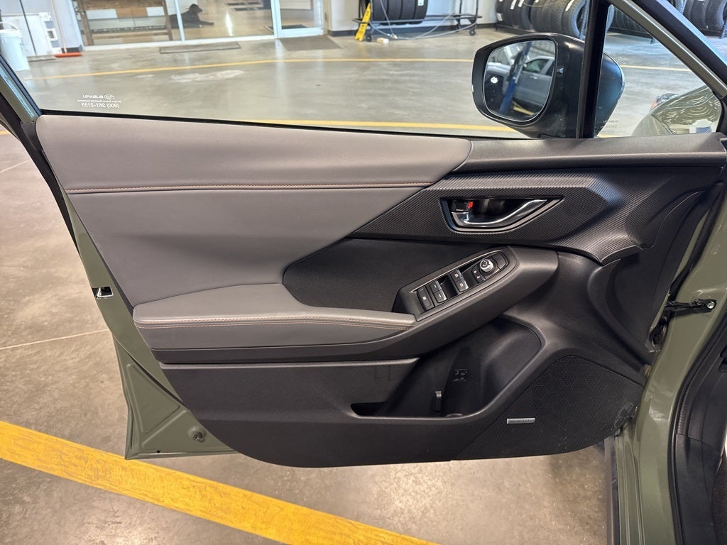 2025 Subaru Crosstrek Limited w/ Moonroof Pkg & Adaptive Cruise