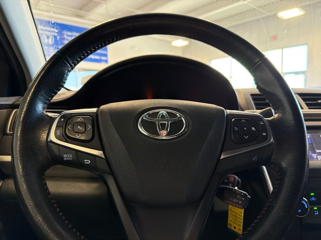 2016 Toyota Camry SE