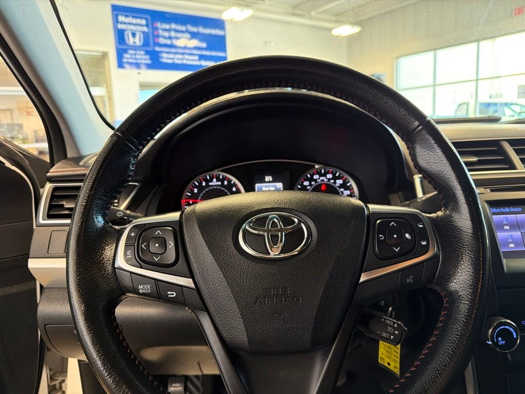 2016 Toyota Camry SE