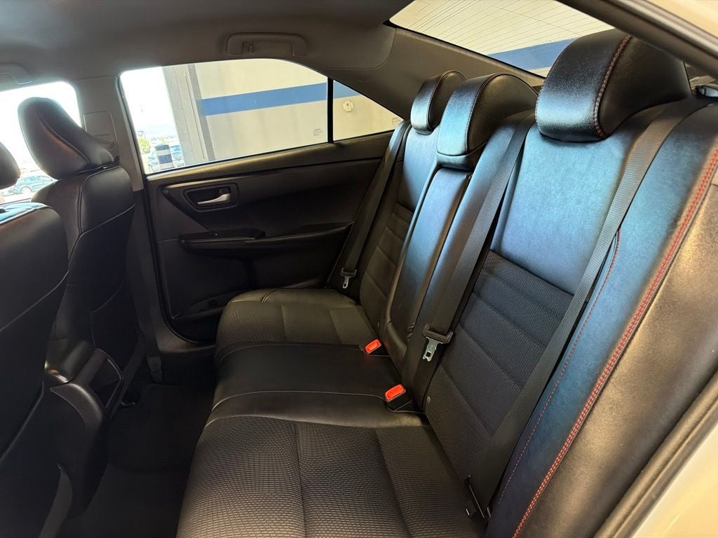 2016 Toyota Camry SE